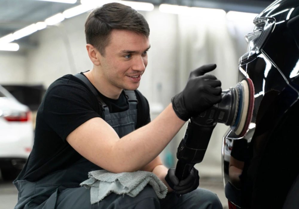 polishing works in sharjah,Dubai-Al sharq car accessories